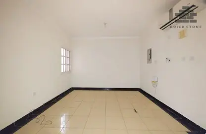 Apartment - 2 Bedrooms - 2 Bathrooms for rent in Old Airport Road - Old Airport Road - Doha