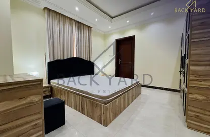 Apartment - 2 Bedrooms - 2 Bathrooms for rent in Al Mansoura - Al Mansoura - Doha