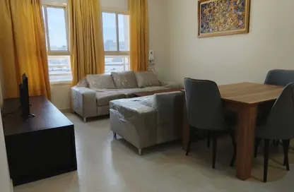 شقة - 2 غرف نوم - 3 حمامات للايجار في مبنى رمادا التجاري - شارع الروابي - المنتزه - الدوحة