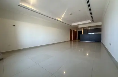 Apartment - Studio - 1 Bathroom for rent in West Porto Drive - Porto Arabia - The Pearl Island - Doha