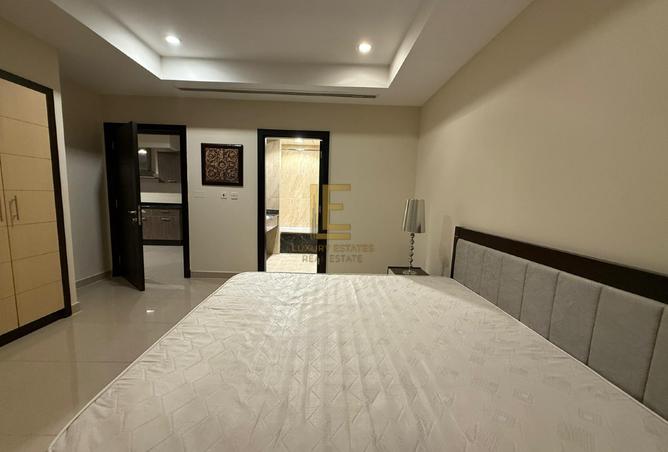 881754 - Property Image 2