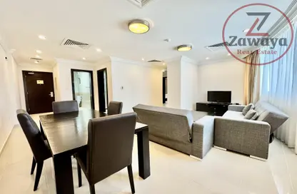 شقة - 2 غرف نوم - 2 حمامات للايجار في شارع الكورنيش - شارع الكورنيش - الدوحة