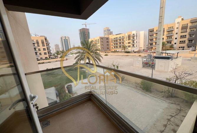 912081 - Property Image 2
