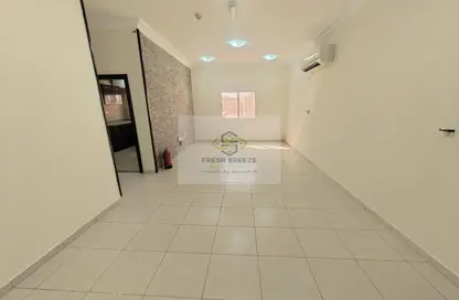 Apartment - 2 Bedrooms - 2 Bathrooms for rent in Al Wakrah - Al Wakra