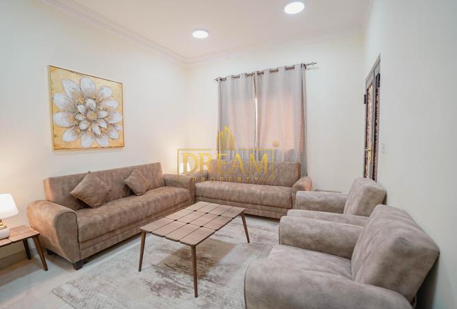 896530 - Property Image 3
