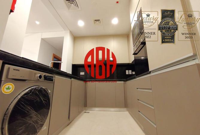 981783 - Property Image 2