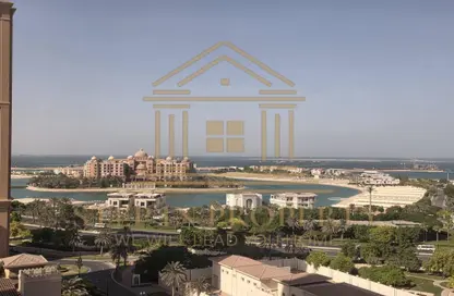 Apartment - 2 Bedrooms - 1 Bathroom for rent in Tower 21 - Porto Arabia - The Pearl Island - Doha