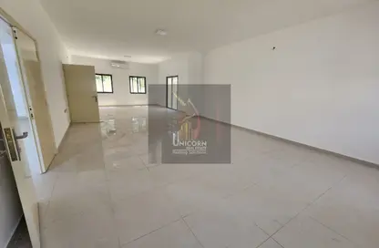 Compound - 5 Bedrooms - 3 Bathrooms for rent in Old Airport Road - Old Airport Road - Doha