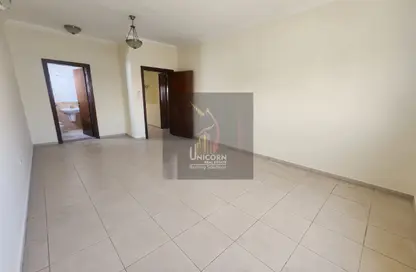 Compound - 4 Bedrooms - 4 Bathrooms for rent in Old Airport Road - Old Airport Road - Doha