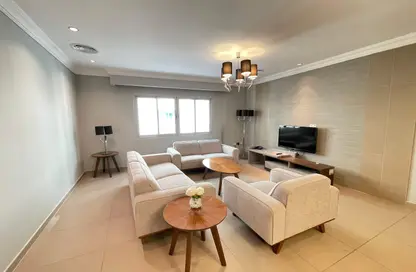 Apartment - 2 Bedrooms - 3 Bathrooms for rent in Al Nasr Street - Al Nasr - Doha