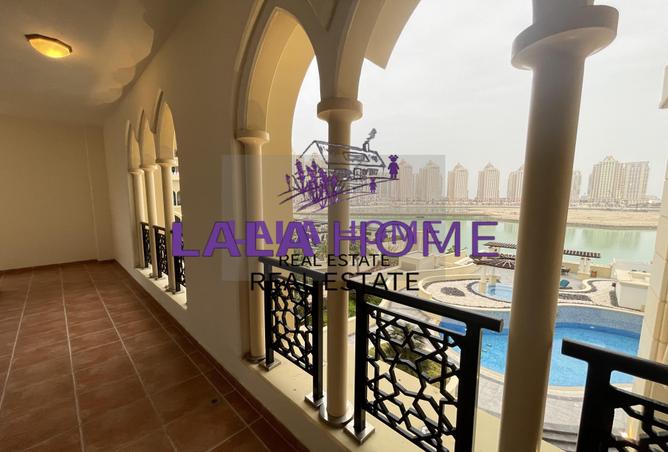 832348 - Property Image 3