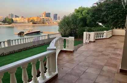 Villa - 5 Bedrooms - 5 Bathrooms for rent in South Gate - West Bay Lagoon - Doha