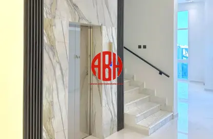 Villa - 7+ Bedrooms - 7 Bathrooms for rent in Rawdat Al Hamama - Al Daayen