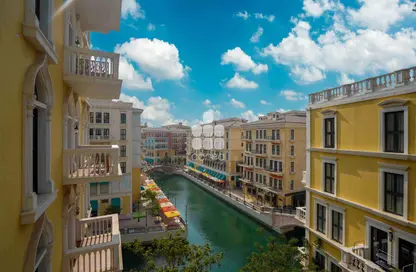 Apartment - 3 Bedrooms - 4 Bathrooms for sale in Carnaval - Qanat Quartier - The Pearl Island - Doha