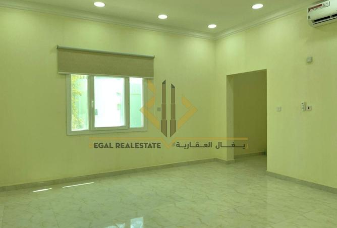 953448 - Property Image 3