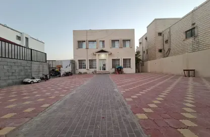 Apartment - 1 Bedroom - 1 Bathroom for rent in Ain Khaled Villas - Ain Khaled - Doha