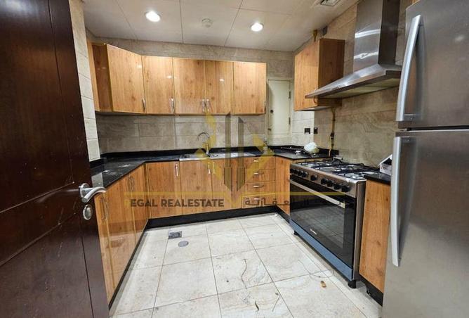 923467 - Property Image 3