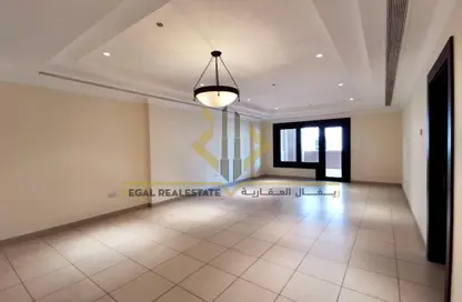 Apartment - 1 Bedroom - 2 Bathrooms for rent in West Porto Drive - Porto Arabia - The Pearl Island - Doha