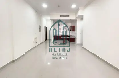 Apartment - 3 Bedrooms - 2 Bathrooms for rent in Al Sadd Road - Al Sadd - Doha