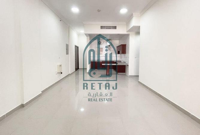 956351 - Property Image 2