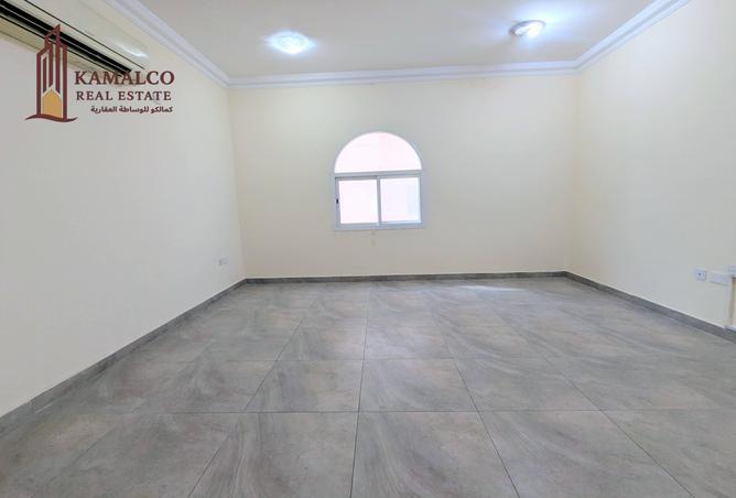 929945 - Property Image 2
