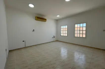 Apartment - Studio - 1 Bathroom for rent in Al Nuaija Street - Al Nuaija - Doha