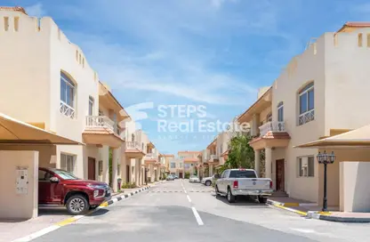 فيلا - 5 غرف نوم - 5 حمامات للايجار في منطقة الداون تاون - وسط المدينة - الخور