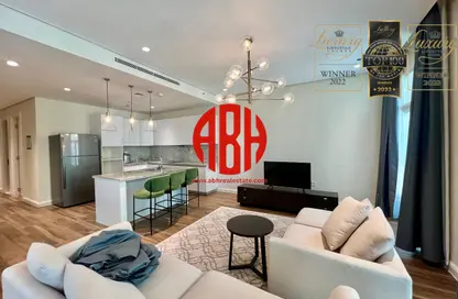 Apartment - 2 Bedrooms - 3 Bathrooms for rent in Floresta Gardens - Floresta Gardens - The Pearl Island - Doha