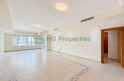 Apartment - 1 Bedroom - 2 Bathrooms for rent in West Porto Drive - Porto Arabia - The Pearl Island - Doha