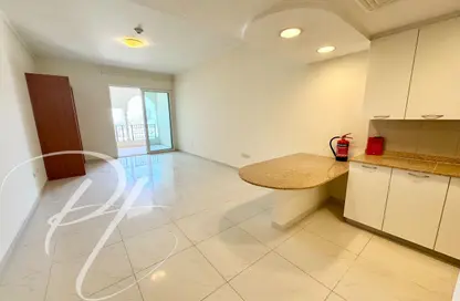 Apartment - Studio - 1 Bathroom for rent in Tower 29 - Viva Bahriyah - The Pearl Island - Doha