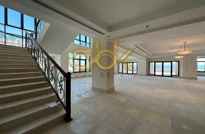 (بنتهاوس  (روف - 5 غرف نوم - 7 حمامات للبيع في طريق بورتو الشرقي - بورتو أرابيا - جزيرة اللؤلؤة - الدوحة