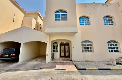 Villa - 5 Bedrooms - 6 Bathrooms for rent in Izghawa - Izghawa - Doha
