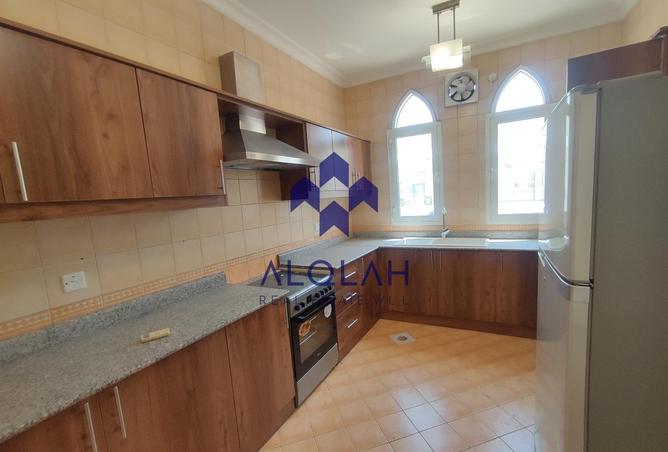 979827 - Property Image 3