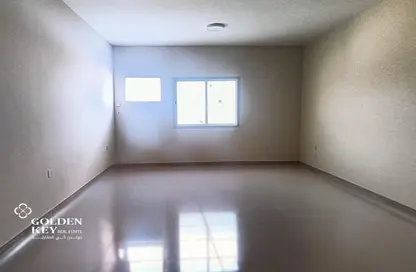 Warehouse - Studio - 7+ Bathrooms for rent in East Industrial Street - Birkat Al Awamer - Al Wakra