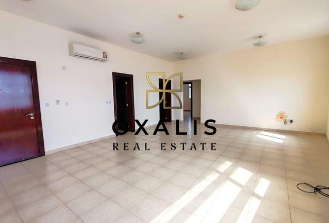 965702 - Property Image 3