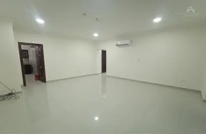 Apartment - 3 Bedrooms - 3 Bathrooms for rent in Al Mansoura - Al Mansoura - Doha
