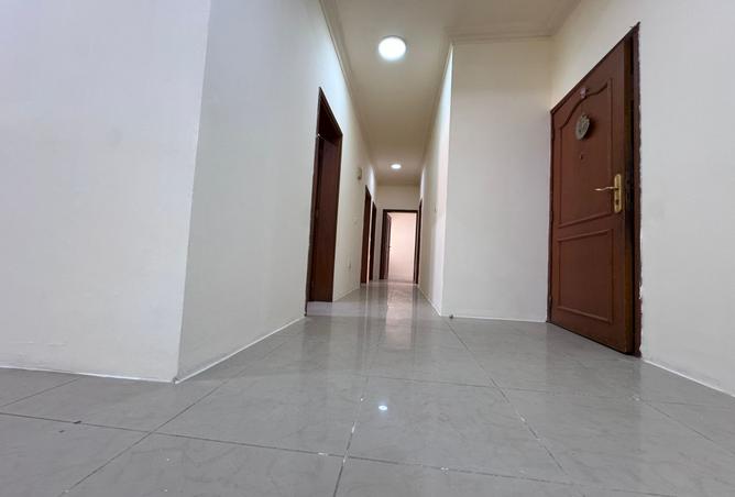 935213 - Property Image 2