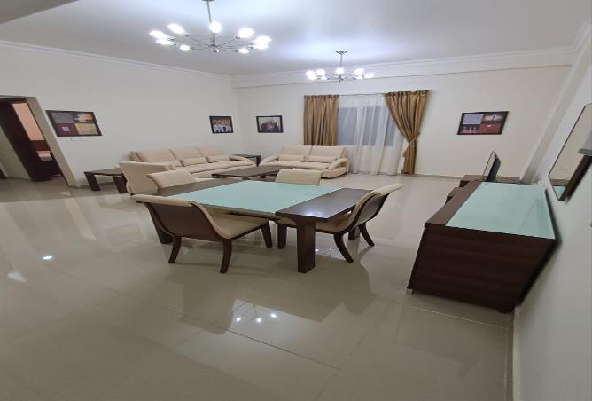 985478 - Property Image 3