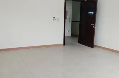 Villa - 3 Bedrooms - 3 Bathrooms for rent in Ain Khalid Gate - Ain Khaled - Doha