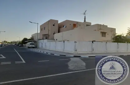 Villa - 7+ Bedrooms - 7+ Bathrooms for sale in Al Dafna - Al Dafna - Doha