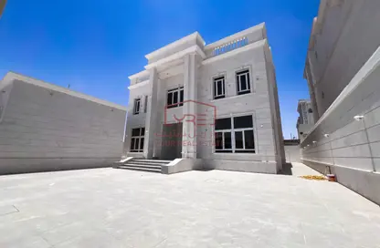 فيلا - 8 غرف نوم - 8 حمامات للبيع في مول قطر - روضة الجهانية - الدوحة