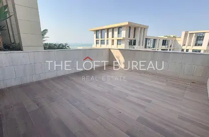 Duplex - 4 Bedrooms - 6 Bathrooms for sale in Gewan Island - The Pearl Island - Doha