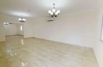 Apartment - 4 Bedrooms - 3 Bathrooms for rent in Ezdan Village 1 - Al Gharrafa - Doha