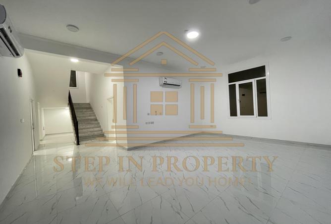 991165 - Property Image 3