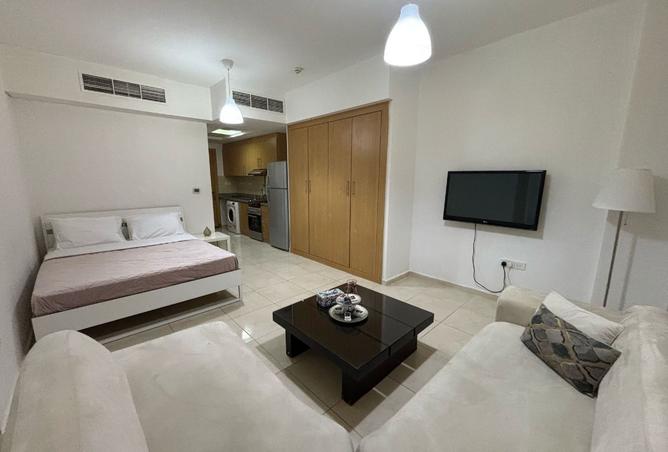 1004869 - Property Image 2