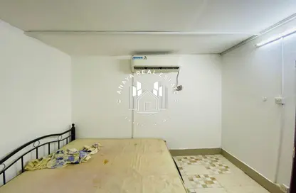 Apartment - Studio - 1 Bathroom for rent in Al Maamoura - Doha