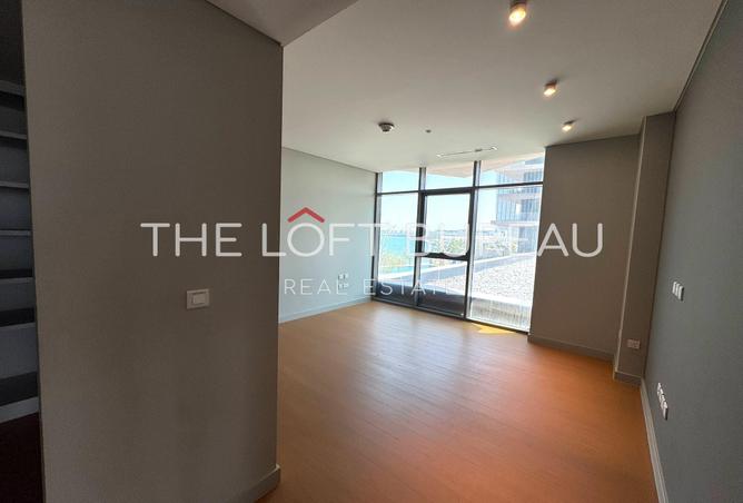 955359 - Property Image 3