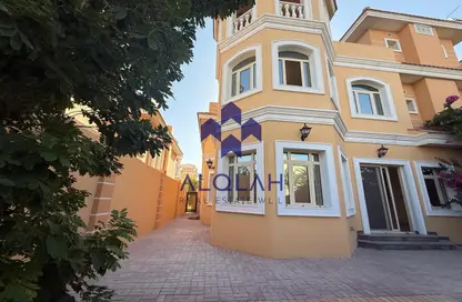 Villa - 4 Bedrooms - 5 Bathrooms for rent in Bu Hamour Street - Abu Hamour - Doha