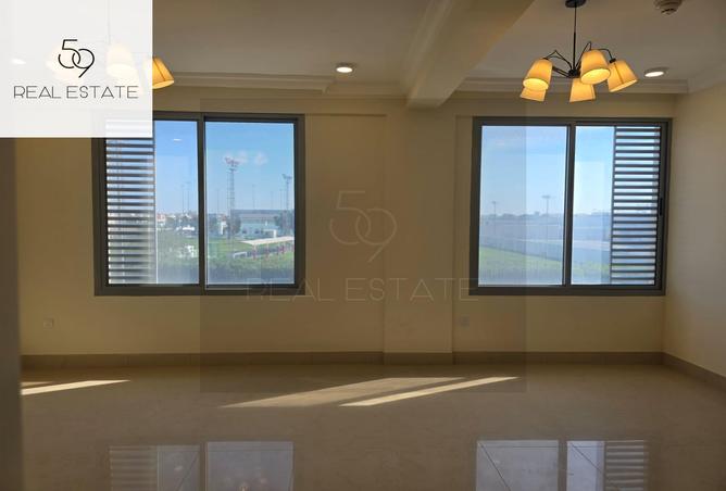 1002957 - Property Image 3