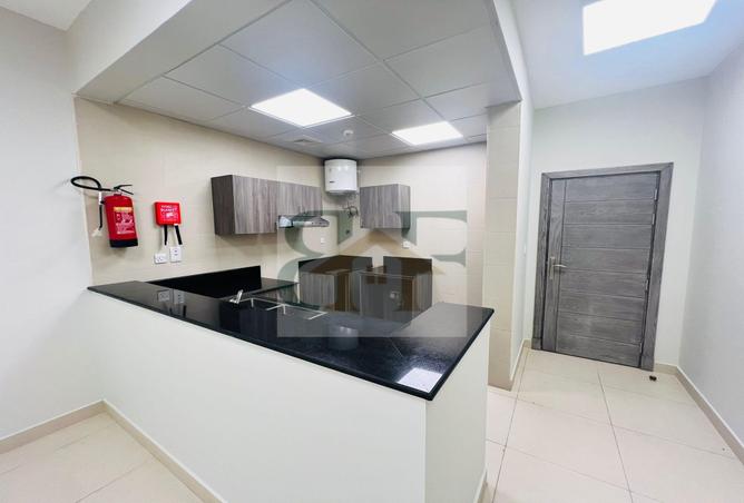 982796 - Property Image 3